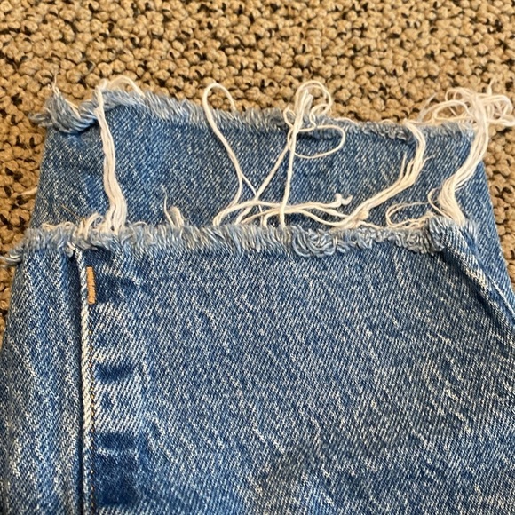 Good American Jeans Size 2/26 in Like New Condition - Picture 2 of 9